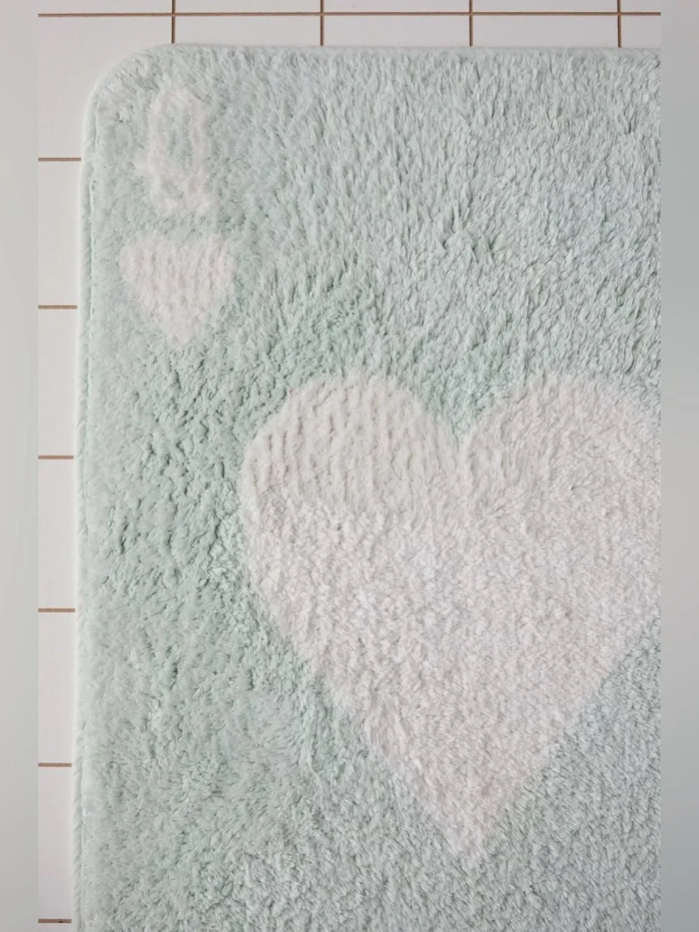 New Urban Outfitters Queen Of Hearts Bath Mat